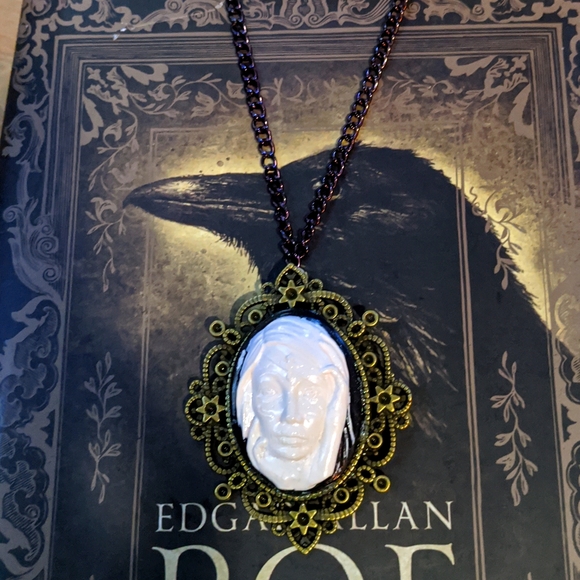 Día de los Muertos Cameo - Picture 7 of 8